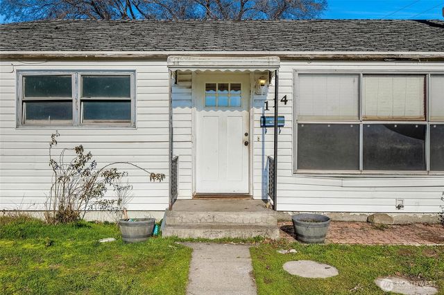 114 W Knolls Vista Drive, Moses Lake, WA 98837