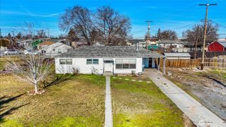 114 W Knolls Vista Drive, Moses Lake, WA 98837