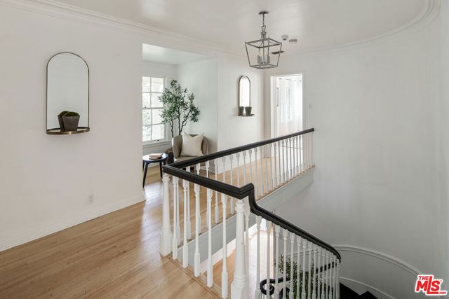 625 N Sierra Drive, Beverly Hills, CA 90210