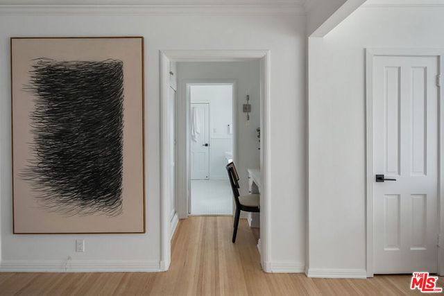 625 N Sierra Drive, Beverly Hills, CA 90210