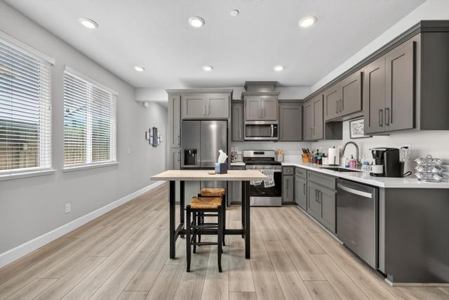5144 Cardero Way, Roseville, CA 95747