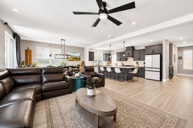5144 Cardero Way, Roseville, CA 95747
