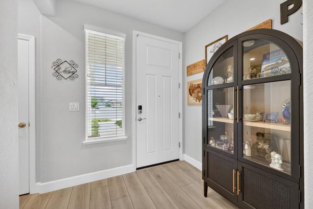 5144 Cardero Way, Roseville, CA 95747