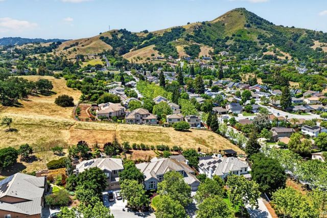 16655 Glenn Canyon Court, Morgan Hill, CA 95037