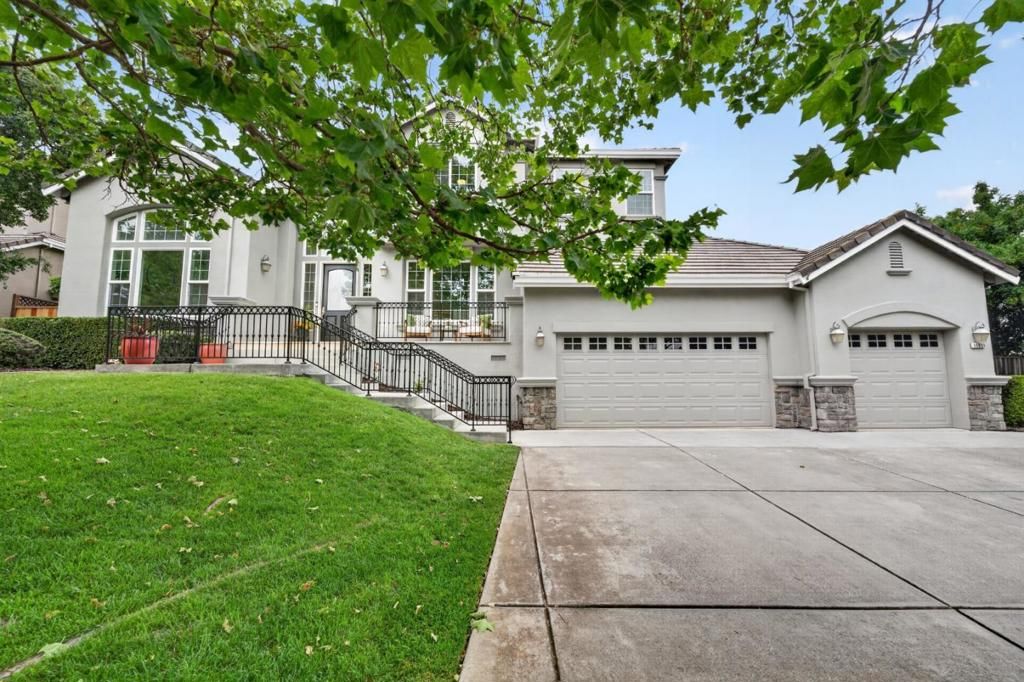 Image 2 of property listing at 16655 Glenn Canyon Court, Morgan Hill, CA 95037