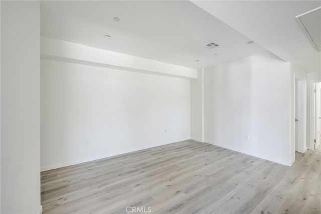 14526 Hartland Street 307, Van Nuys, CA 91405