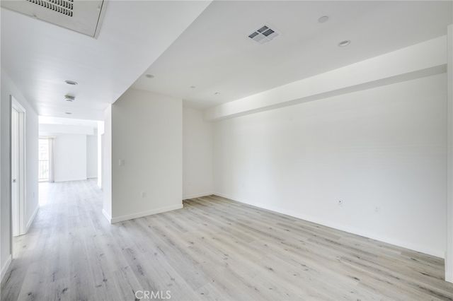 14526 Hartland Street 307, Van Nuys, CA 91405