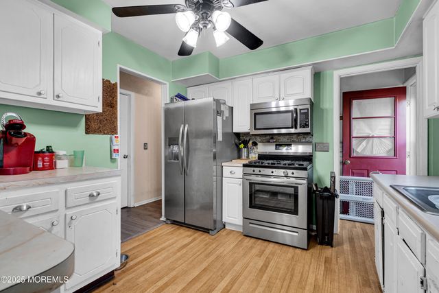987 Grace Drive, Toms River, NJ 08753