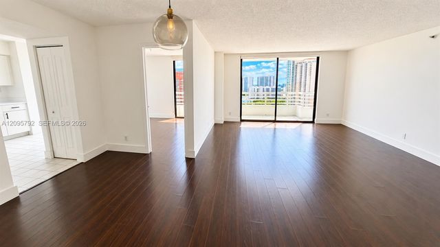 3300 NE 192nd Street LP13, Aventura, FL 33180