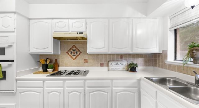 13248 Kerrville Folkway, Austin, TX 78729