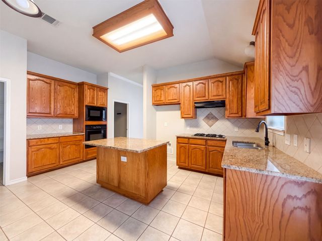 8404 Blacktail Trail, Mckinney, TX 75070