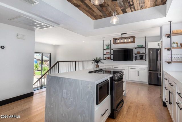 8525 E PECOS Lane, Scottsdale, AZ 85250