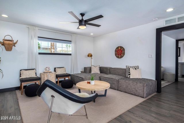 8525 E PECOS Lane, Scottsdale, AZ 85250