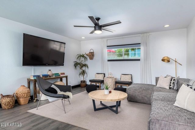 8525 E PECOS Lane, Scottsdale, AZ 85250