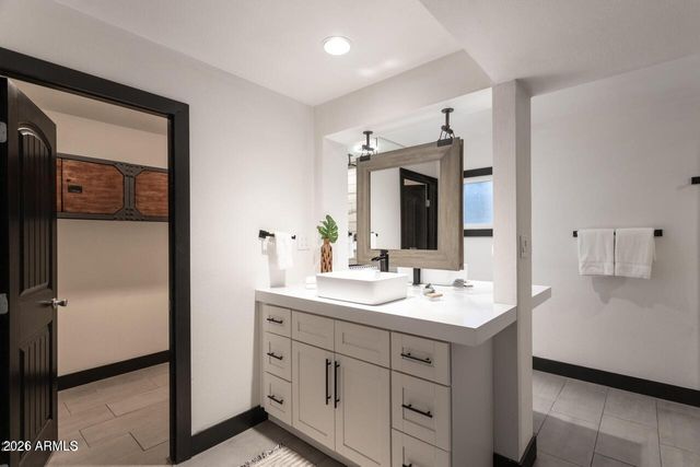 8525 E PECOS Lane, Scottsdale, AZ 85250