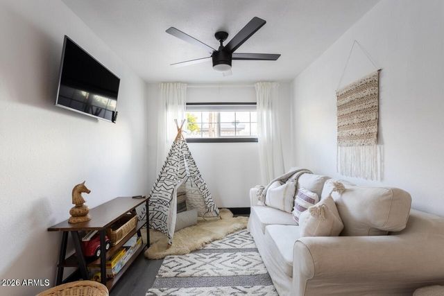 8525 E PECOS Lane, Scottsdale, AZ 85250