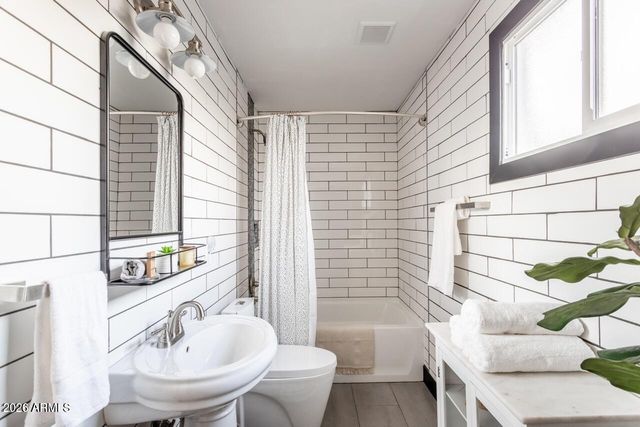 8525 E PECOS Lane, Scottsdale, AZ 85250