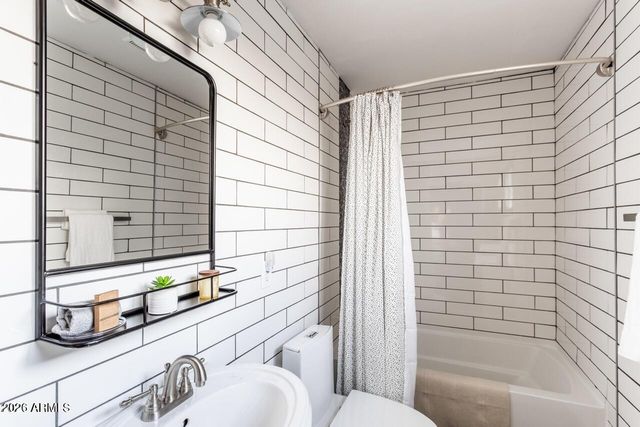 8525 E PECOS Lane, Scottsdale, AZ 85250