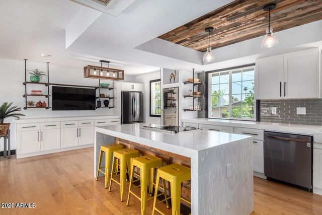 8525 E PECOS Lane, Scottsdale, AZ 85250