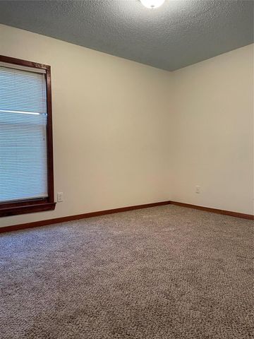 1902 Heather Way, Richardson, TX 75081