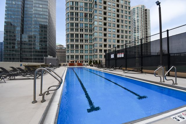 345 N La Salle Drive 1702, Chicago, IL 60654