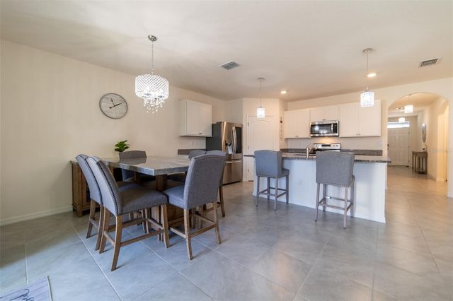 2684 MAGNOLIA AVENUE, Davenport, FL 33837