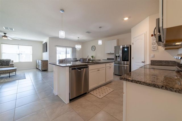 2684 MAGNOLIA AVENUE, Davenport, FL 33837