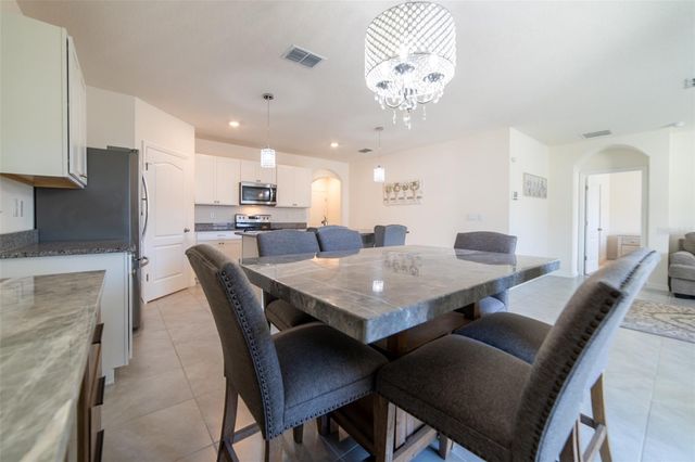 2684 MAGNOLIA AVENUE, Davenport, FL 33837