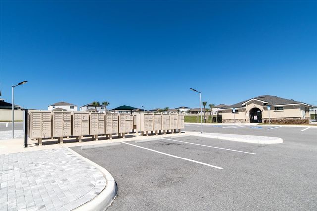 2684 MAGNOLIA AVENUE, Davenport, FL 33837