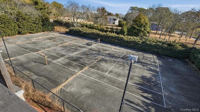 103 Middle Pond Road, Southampton, NY 11968