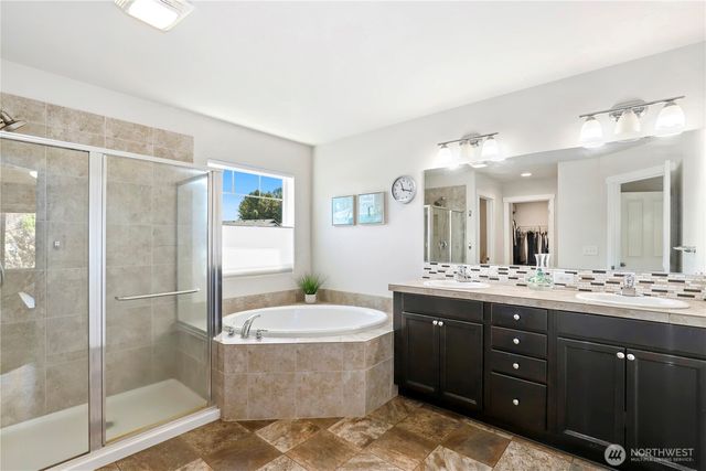 1001 Van Ogle Lane NW, Orting, WA 98360