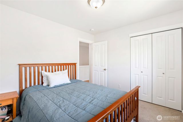 1001 Van Ogle Lane NW, Orting, WA 98360
