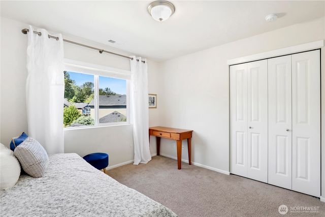 1001 Van Ogle Lane NW, Orting, WA 98360