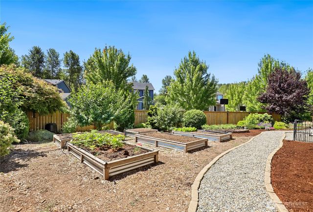 1001 Van Ogle Lane NW, Orting, WA 98360