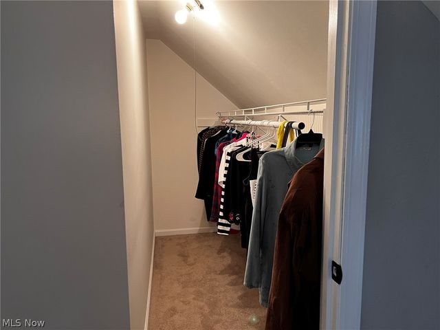 7618 Wooster Parkway, Parma, OH 44129