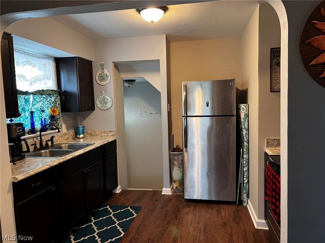 7618 Wooster Parkway, Parma, OH 44129