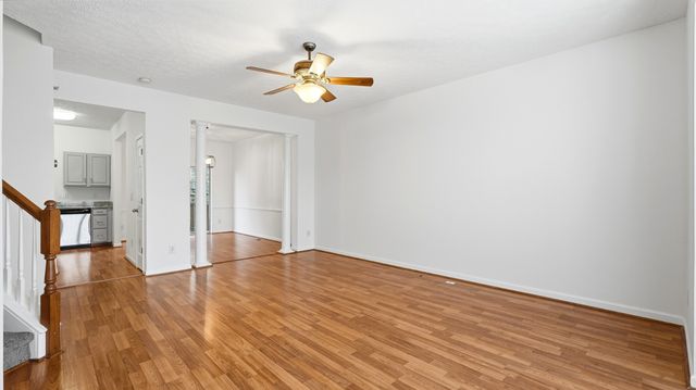 7277 Charlotte Pike Unit 203, Nashville, TN 37209