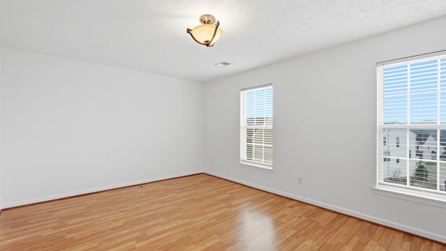 7277 Charlotte Pike Unit 203, Nashville, TN 37209