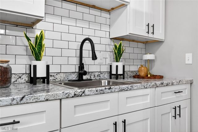 9144 Hickory Circle, Windham, OH 44288