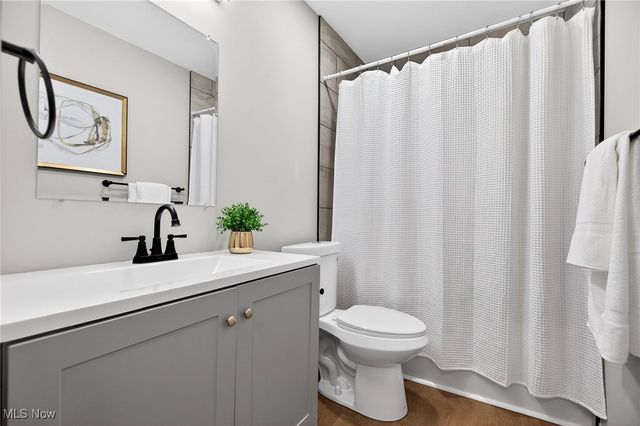 9144 Hickory Circle, Windham, OH 44288