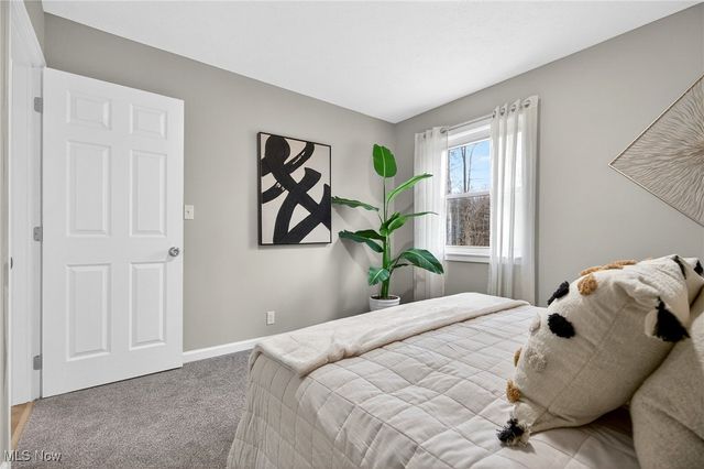 9144 Hickory Circle, Windham, OH 44288