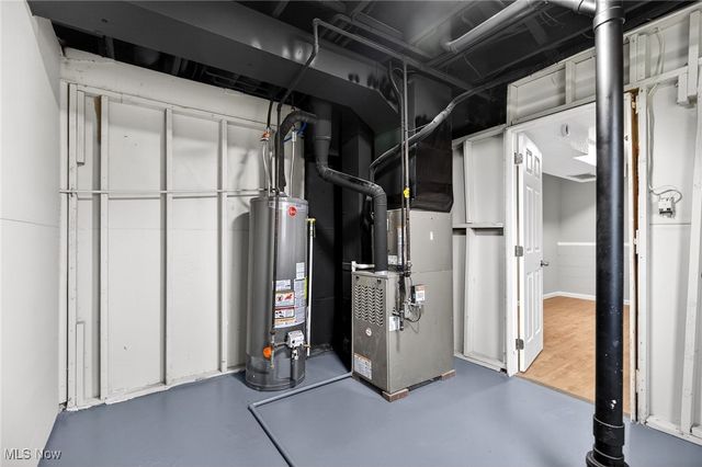 9144 Hickory Circle, Windham, OH 44288