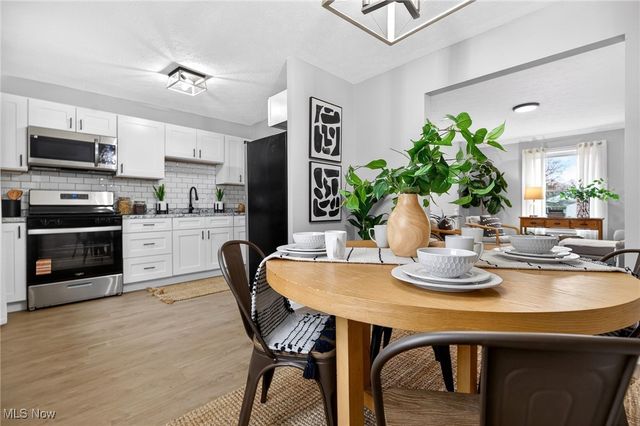 9144 Hickory Circle, Windham, OH 44288