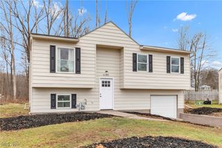 9144 Hickory Circle, Windham, OH 44288