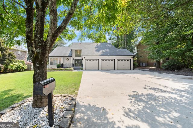 1551 Tennessee Walker Drive NE, Roswell, GA 30075