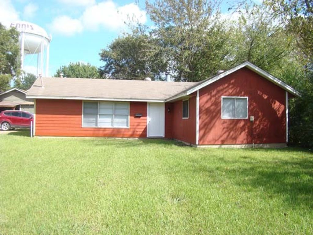 1506 N Preston Street, Ennis, TX 75119