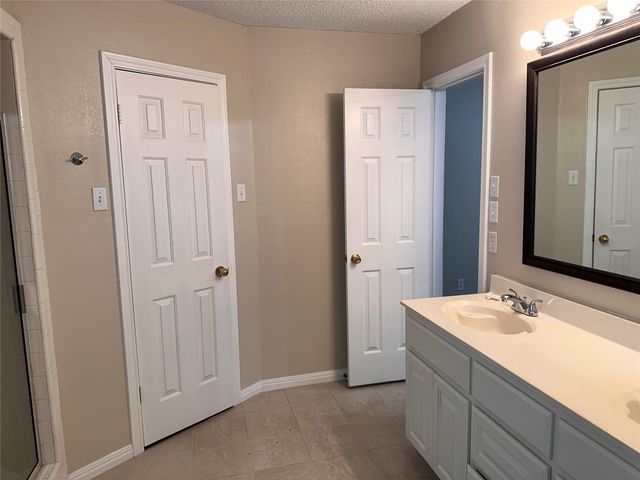 9412 Riviera Drive, Waco, TX 76712