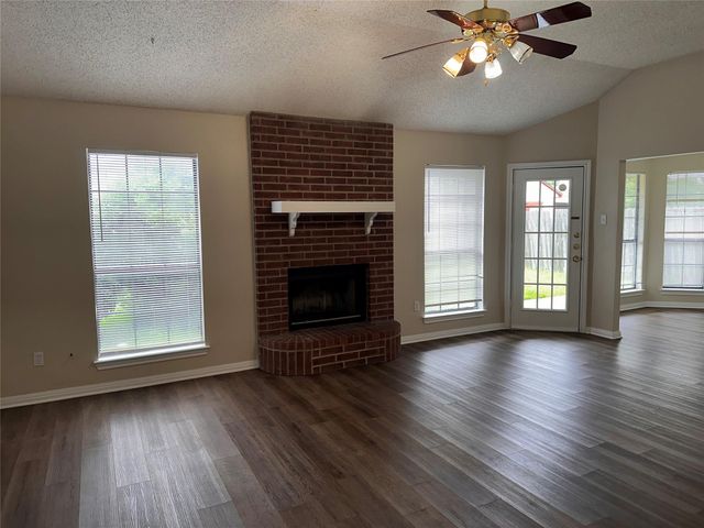 9412 Riviera Drive, Waco, TX 76712