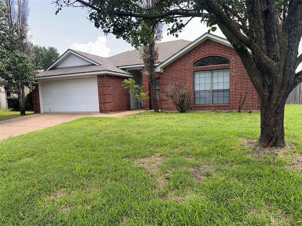 9412 Riviera Drive, Waco, TX 76712