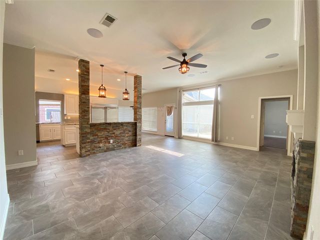 2222 Alberton Lane, Pearland, TX 77584